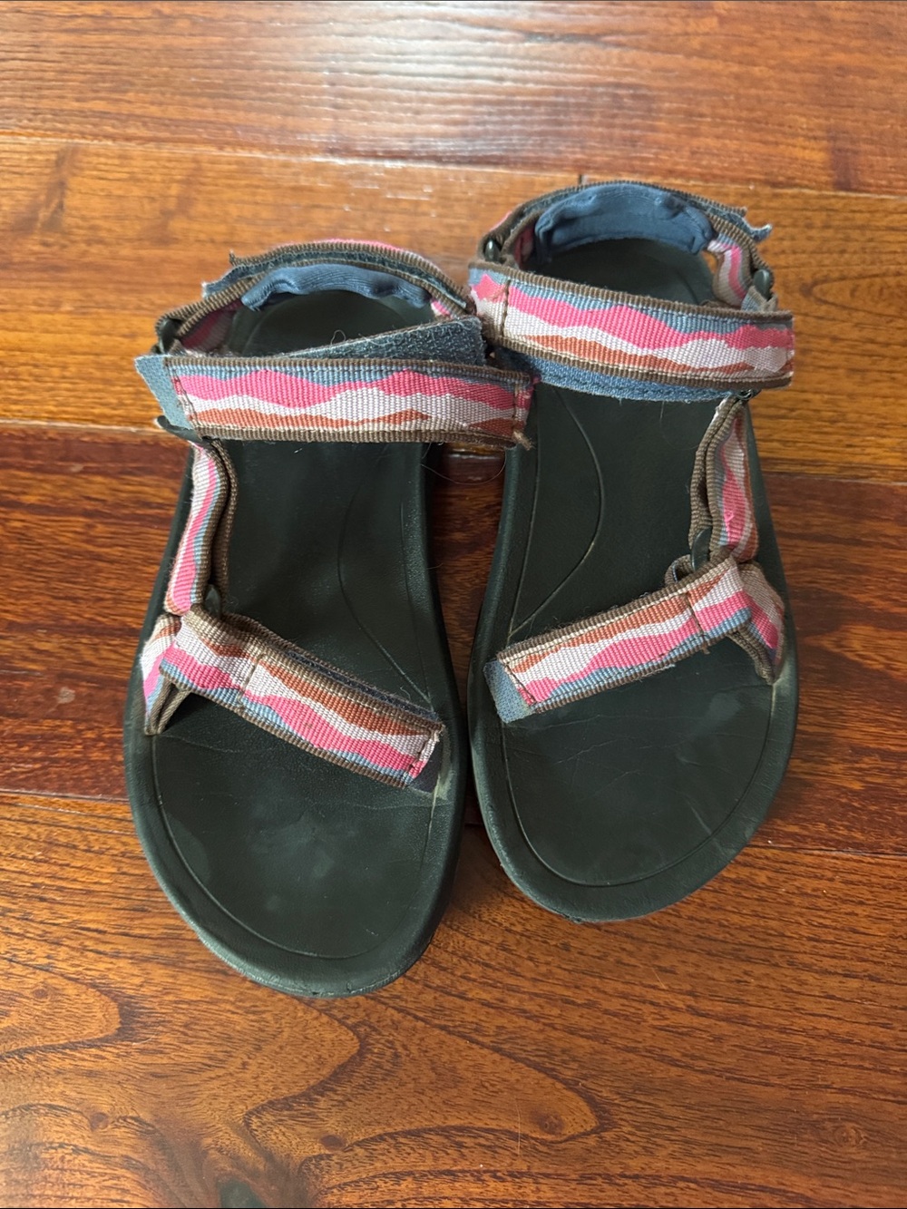 Teva Girls Hurricane XLT2‎ Sandals Size 1 Kids Cushioned Ankle Straps